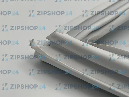 Уплотнитель двери холодильного отделения холодильника БИРЮСА-135, 139 (57х111 см) в паз