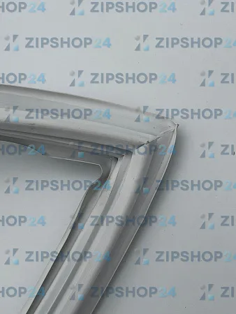 Уплотнитель двери холодильного отделения холодильника БИРЮСА-135, 139 (57х111 см) в паз